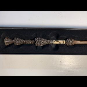 PROFESSOR DUMBLEDORE’S WAND